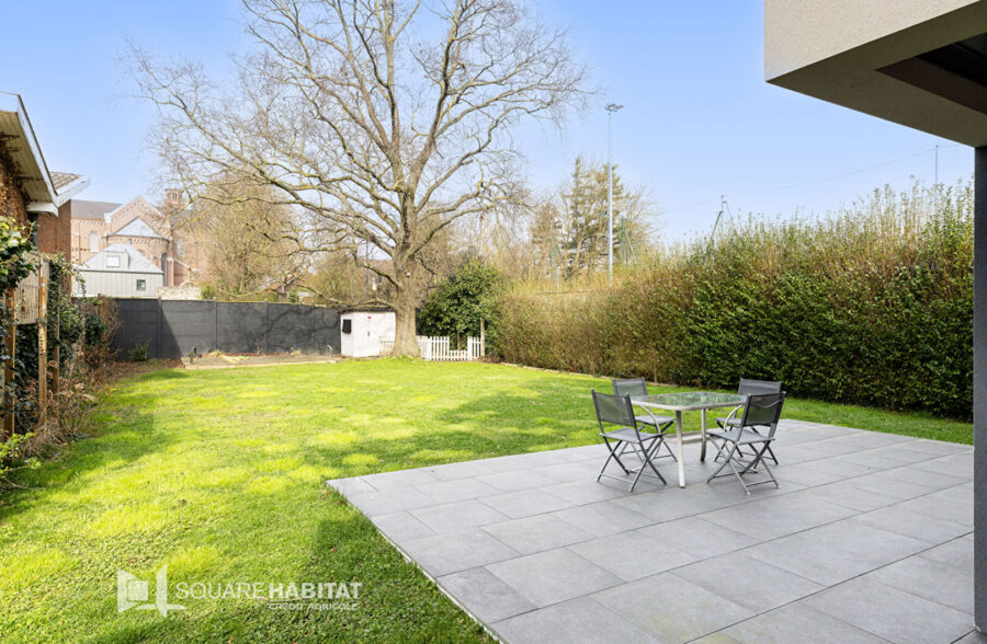 Maison  6 pièce(s) 175 m2  Sous compromis 