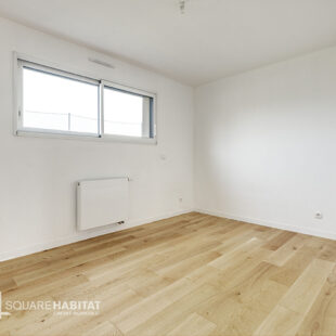 Maison  6 pièce(s) 175 m2  Sous compromis 