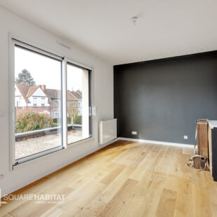 Maison  6 pièce(s) 175 m2  Sous compromis 