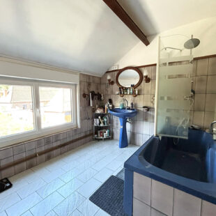 Maison semi individuelle 3 chambres jardin garage  Sous compromis 
