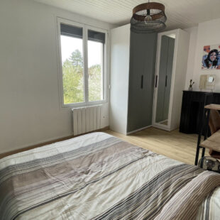 Maison Lille-Lomme Bourg – Maison 85m2 utiles semi-individuelle 2 ch, double garage, 130m2 jardin  Sous compromis 