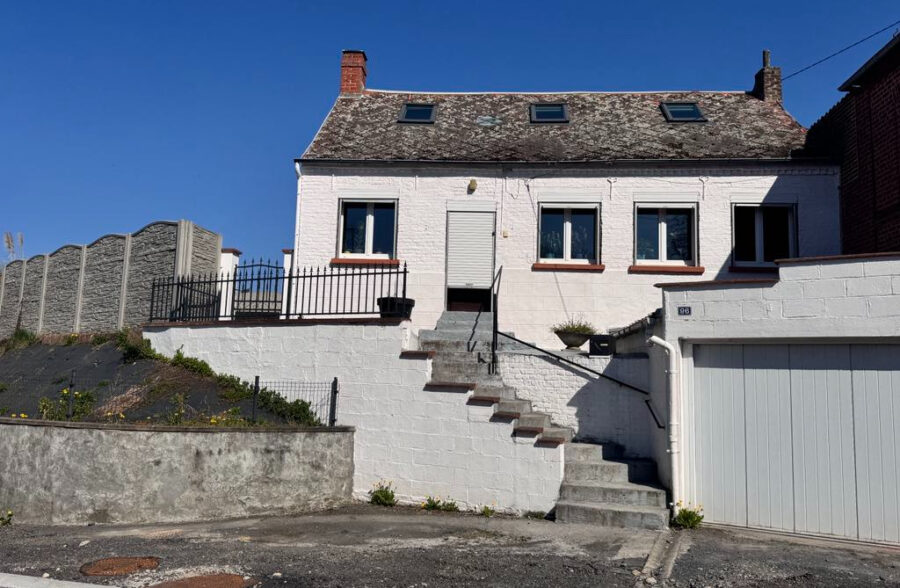 Maison Avesnes Les Aubert, jardin, garage  Sous offre 