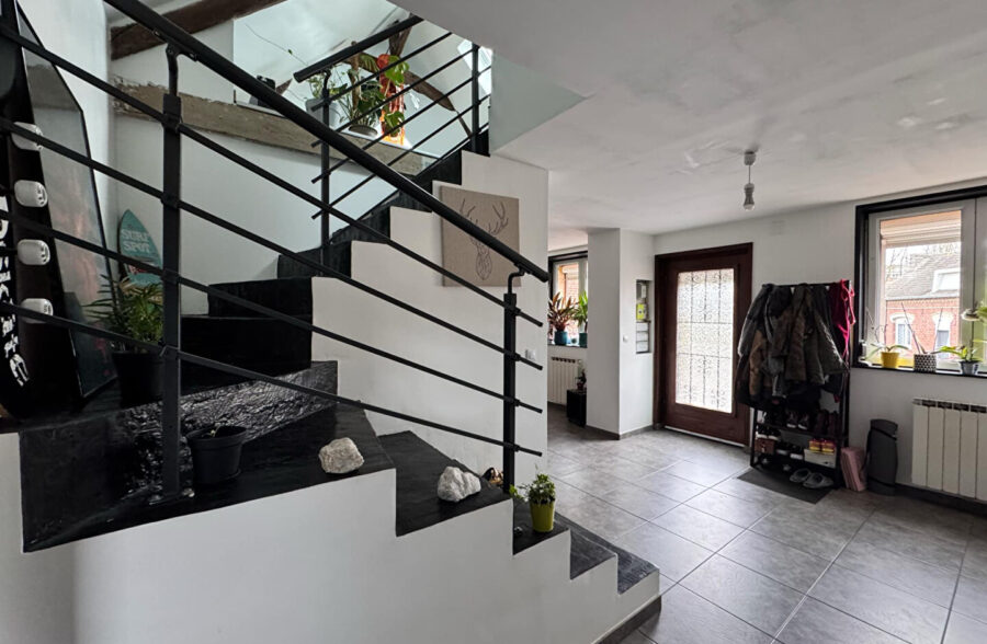 Maison Avesnes Les Aubert, jardin, garage  Sous offre 