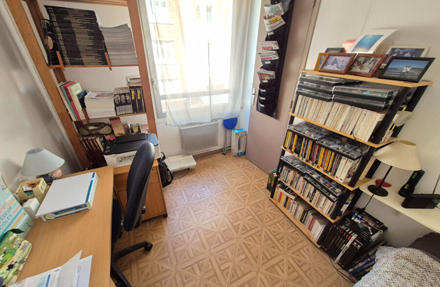 EXCLUSIVITE : T1 bis de 40m² avec cave vendu loué
