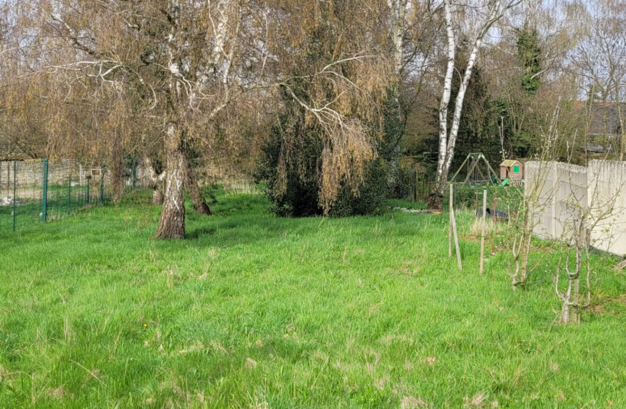 TERRAIN Constructible de 753 m²