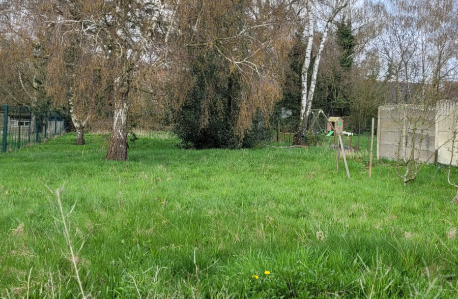 TERRAIN Constructible de 753 m²