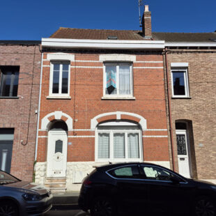 Charmante maison de ville à Hazebrouck, secteur Lycée Saint-Jacques