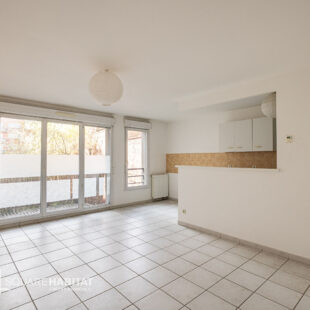 EXCLUSIVITE: LILLE WAZEMMES/GAMBETTA: Type 3 traversant balcon et parking