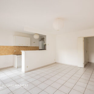 EXCLUSIVITE: LILLE WAZEMMES/GAMBETTA: Type 3 traversant balcon et parking