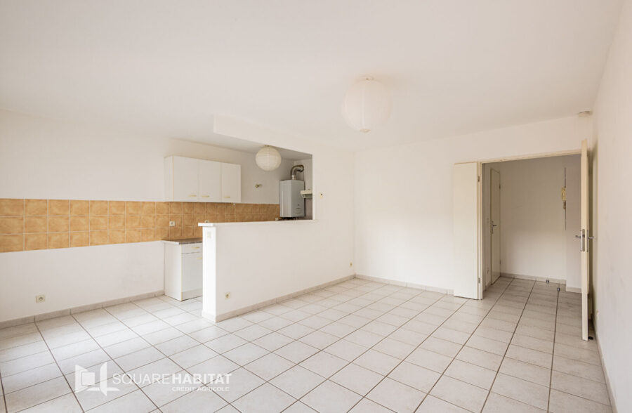 EXCLUSIVITE: LILLE WAZEMMES/GAMBETTA: Type 3 traversant balcon et parking
