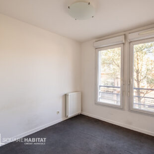 EXCLUSIVITE: LILLE WAZEMMES/GAMBETTA: Type 3 traversant balcon et parking