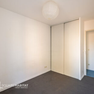 EXCLUSIVITE: LILLE WAZEMMES/GAMBETTA: Type 3 traversant balcon et parking