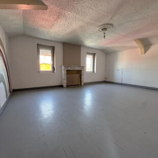 Maison individuelle ,3 chambres, jardin et Garage