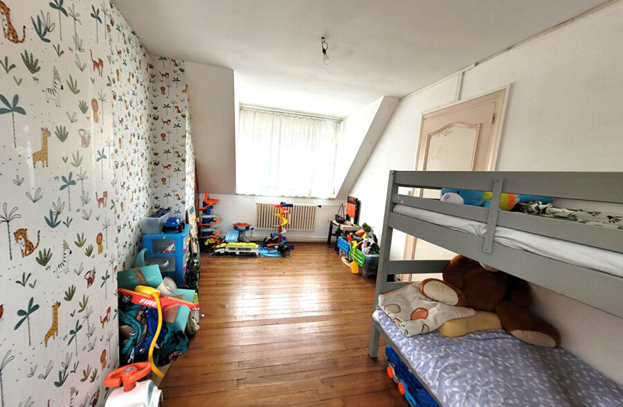 Semi individuelle 4 chambres jardin garage