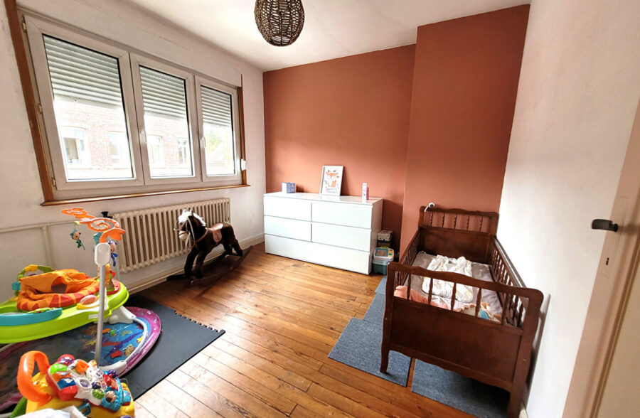 Semi individuelle 4 chambres jardin garage