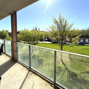 appartement 2 chambres avec parking privatif et terrasse