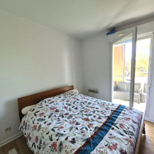 appartement 2 chambres avec parking privatif et terrasse