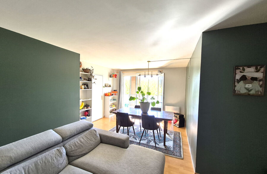 appartement 2 chambres avec parking privatif et terrasse