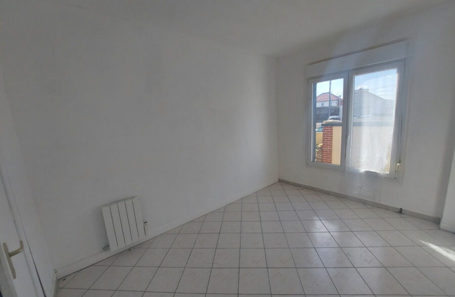 IMMEUBLE DE RAPPORT à ANNAY