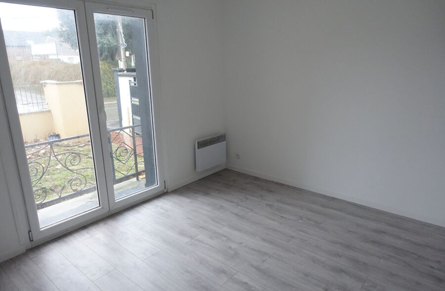 IMMEUBLE DE RAPPORT à ANNAY