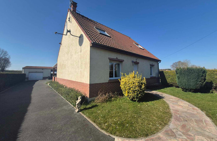 Maison individuelle semi plain-pied avec garage