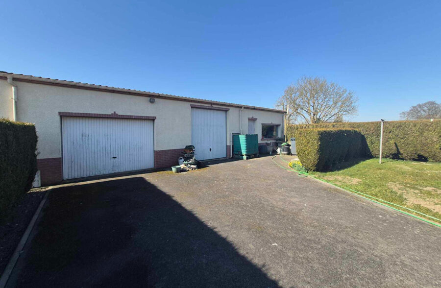 Maison individuelle semi plain-pied avec garage