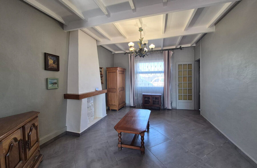 MAISON LUMINEUSE SEMI INDIVIDUELLE