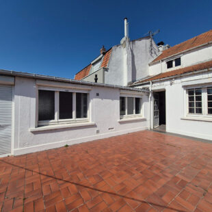 MAISON LUMINEUSE SEMI INDIVIDUELLE
