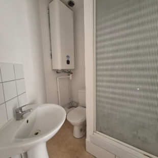 LILLE NATIONALE / HYPERCENTRE : JOLI T2 LUMINEUX – IDEAL ETUDIANT / INVESTISSEUR / PREMIER ACHAT