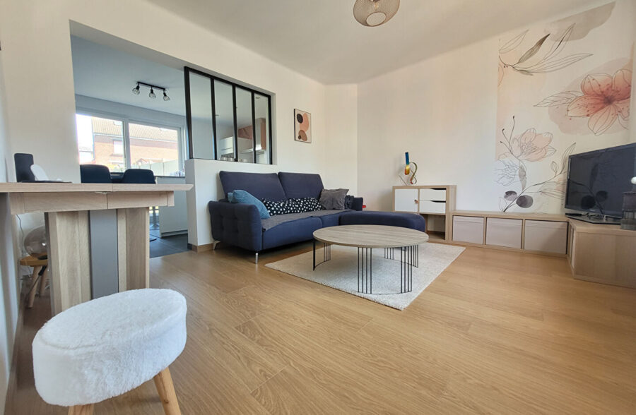 Maison 4 Chambres + Garage  Sous compromis 