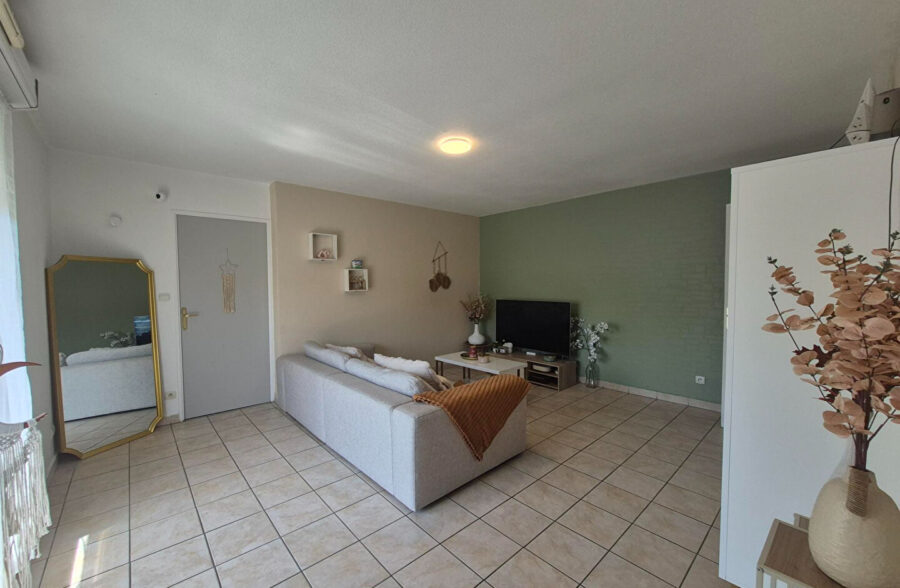 SUPERBE T2 BIS EN RESIDENCE SECURISEE