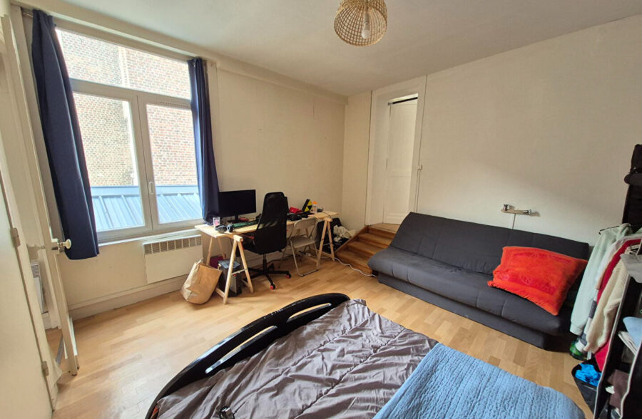 LILLE WAZEMMES – GAMBETTA : Grand T2 de 68m² transformable en Type 3
