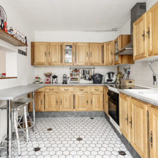 Maison lumineuse 3 chambres et bureau, jardin, garage 50m²