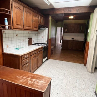 Maison 1930 avec cour et garage  Sous offre 