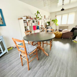 Maison de lotissement semi individuelle