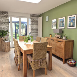 Maison Bourgeoise Saint Andre Lez Lille, large façade, 5 chambres, jardin , cave, parking très facile.