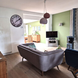 Maison Bourgeoise Saint Andre Lez Lille, large façade, 5 chambres, jardin , cave, parking très facile.