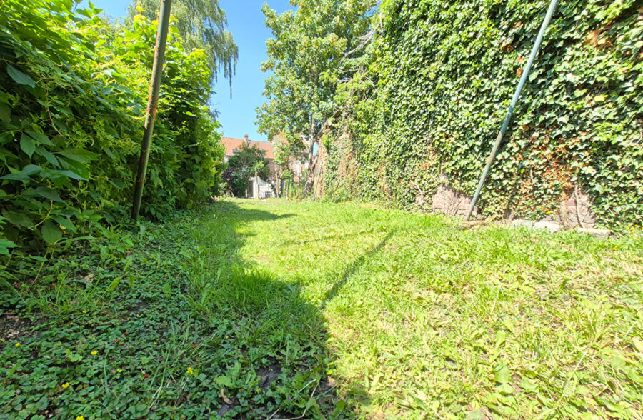 Maison, jardin et atelier/garage de 52m²!