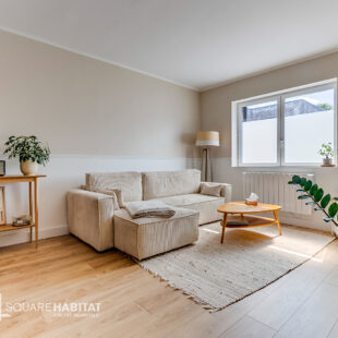 Sublime maison, 4 chambres, garage et cour/jardin.