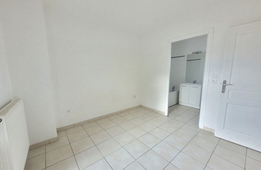 Appartement de 44m² avec panneaux solaires à Lys Lez Lannoy.