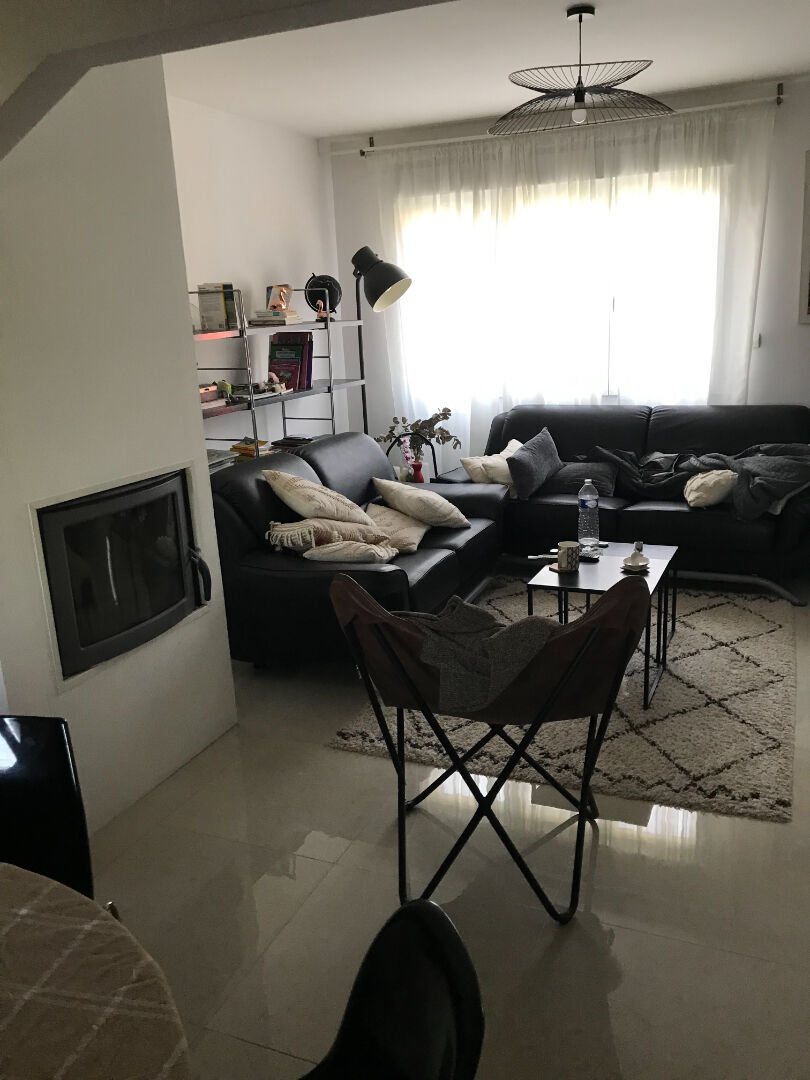 Jolie maison rénové des années 60!