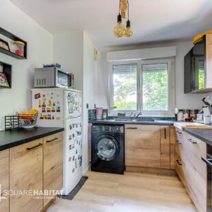 Duplex avec garage et balcon  Sous compromis 