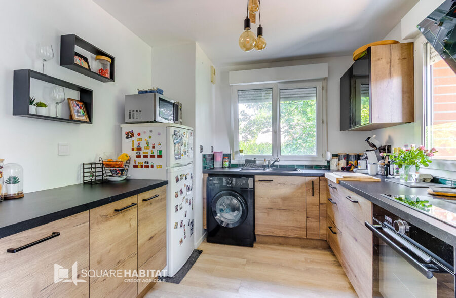 Duplex avec garage et balcon  Sous compromis 
