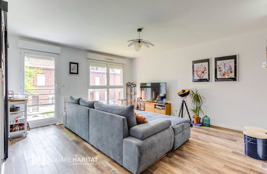 Duplex avec garage et balcon  Sous compromis 