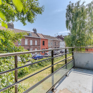 Duplex avec garage et balcon  Sous compromis 