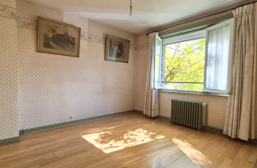 Maison de bâtir avec extérieur