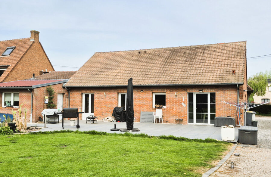 Maison Onnaing 4 pièce(s) 130 m2  Sous compromis 