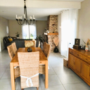 Maison Onnaing 4 pièce(s) 130 m2  Sous compromis 