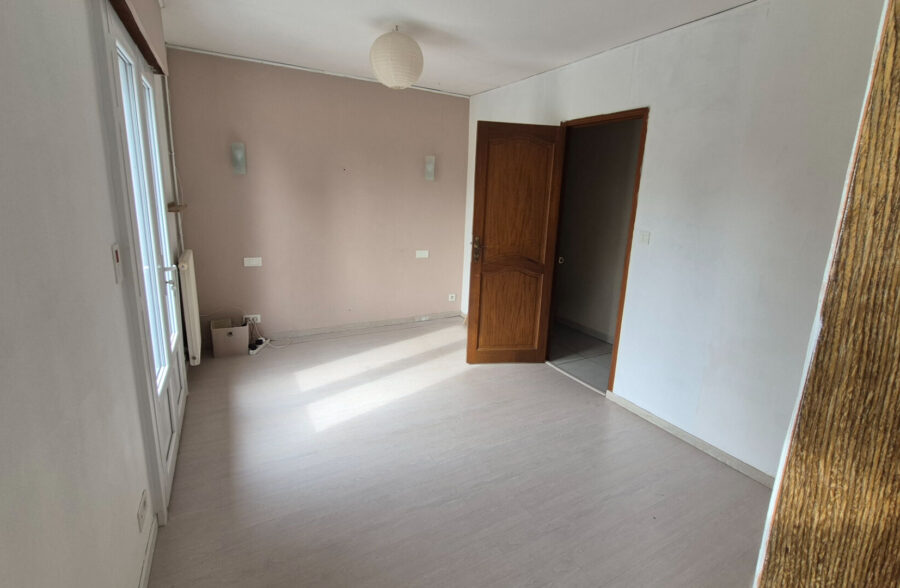 Maison Onnaing 4 pièce(s) 130 m2  Sous compromis 