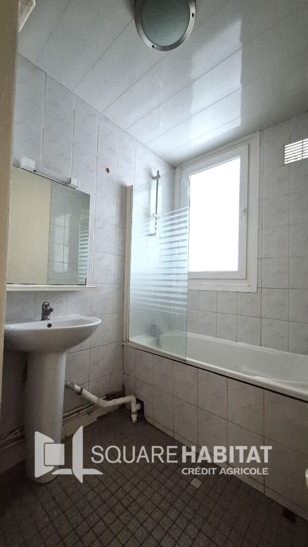 Appartement Lens 3 pièce(s) 57.65 m2 +emplacement parking fermé + cave.